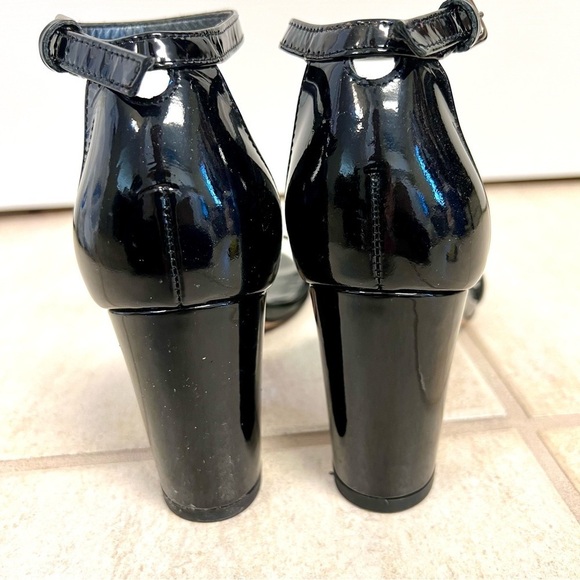 The Stuart Weitzman Women's Nearlynude Strap Sandal black block heels size 6M - Picture 7 of 11